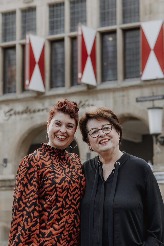 Barbara & Vera Isabelle Blasum