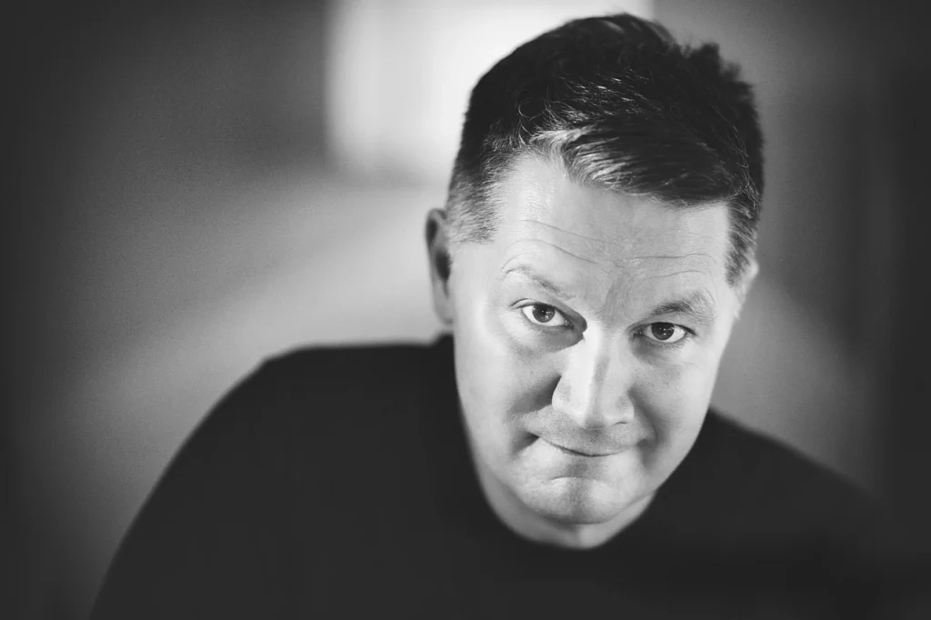 Buch über Menschlichkeit - Michael Maurus